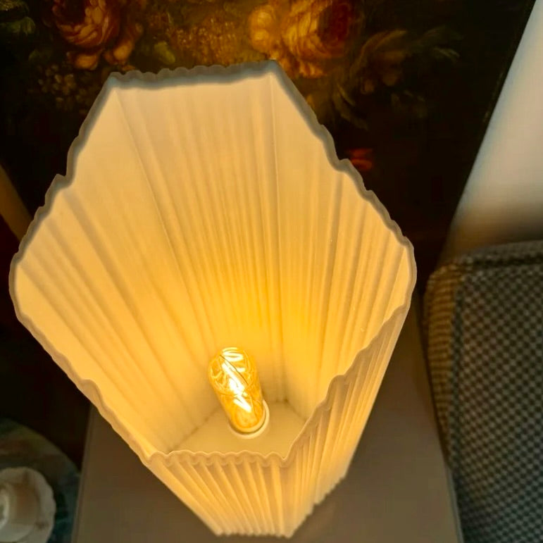 Decorative Table Lamp – Sculptural Design in Opaline Glass