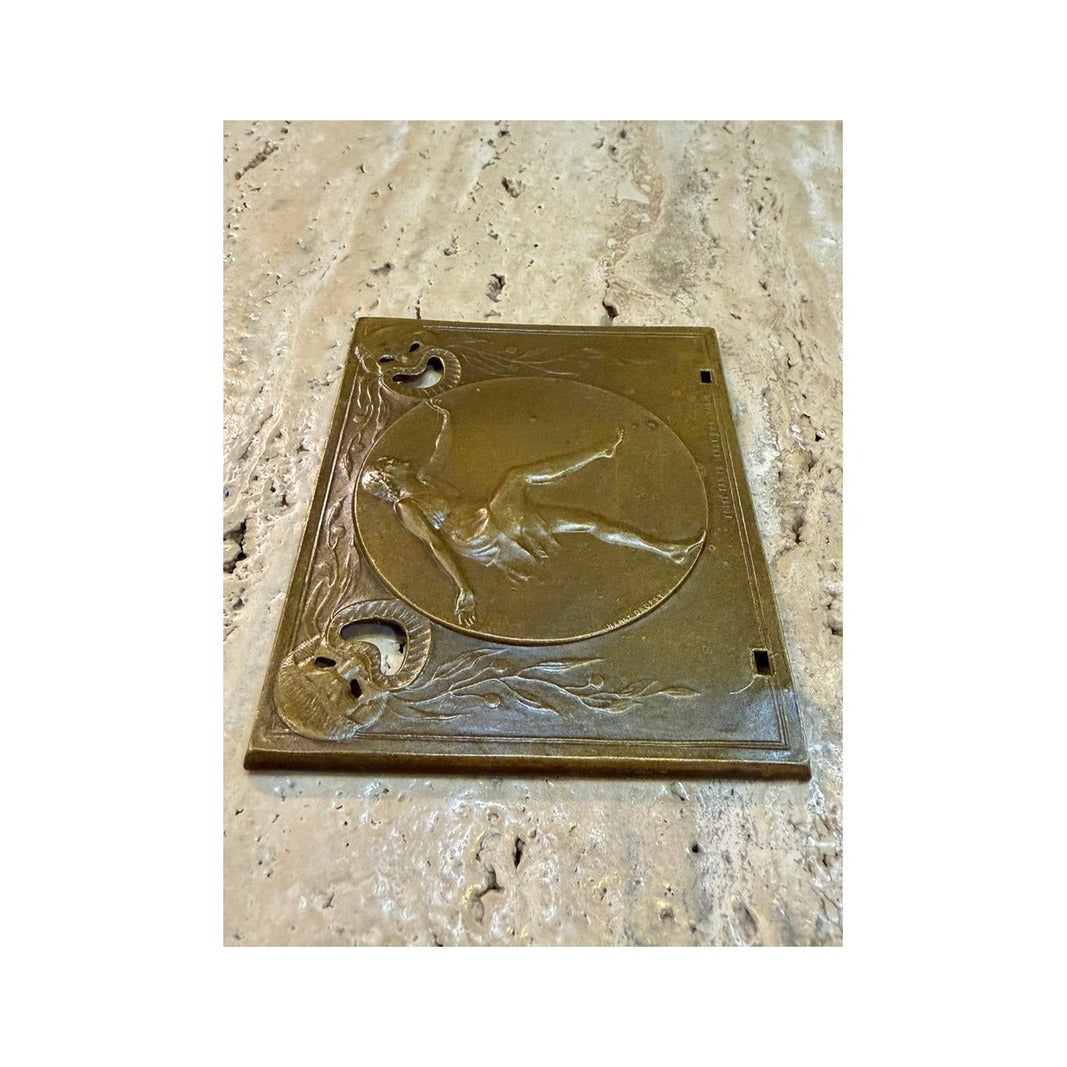 Vista inclinada de plaqueta de bronce Art Déco Danseuse con bailarina en relieve