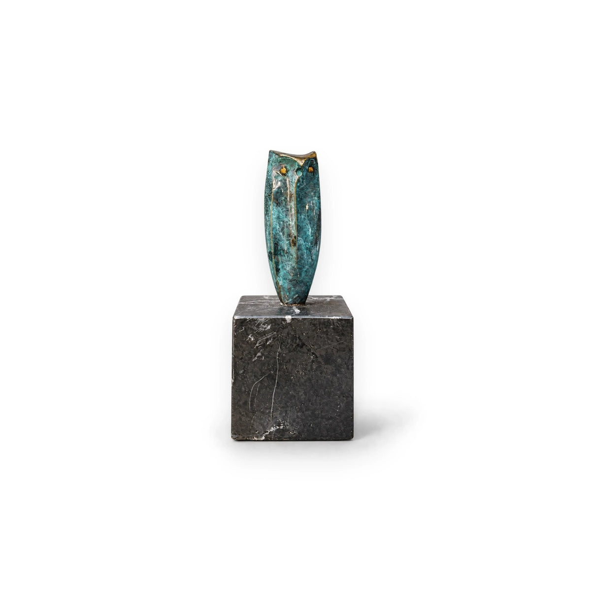 Escultura Búho II de José Luis Pequeño en bronce esmaltado sobre base de mármol