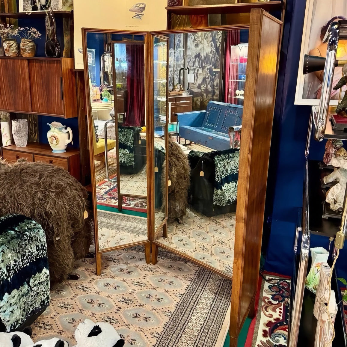 Italian 1960s Vintage Triptych Mirror, Elegant Minimalist Design
