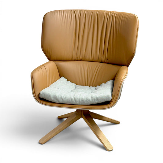Nuez Lounge Chair by Patricia Urquiola, 2017