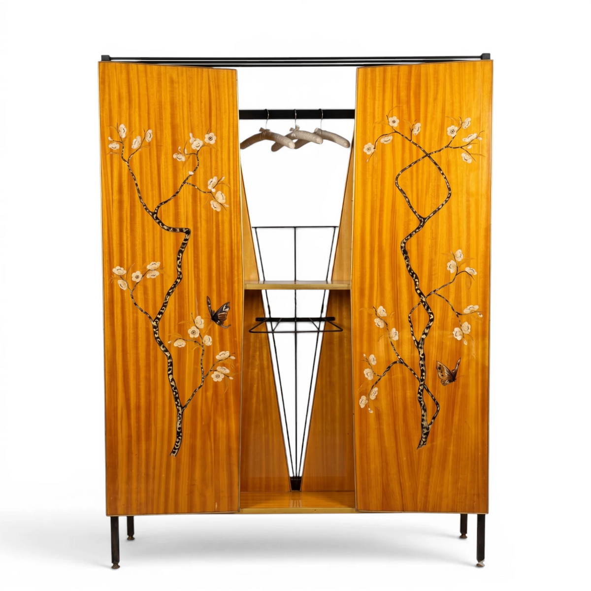 Armario perchero vintage italiano de diseño mid century en madera decorada con motivos florales y perchas de cerámica pintada con paisajes venecianos