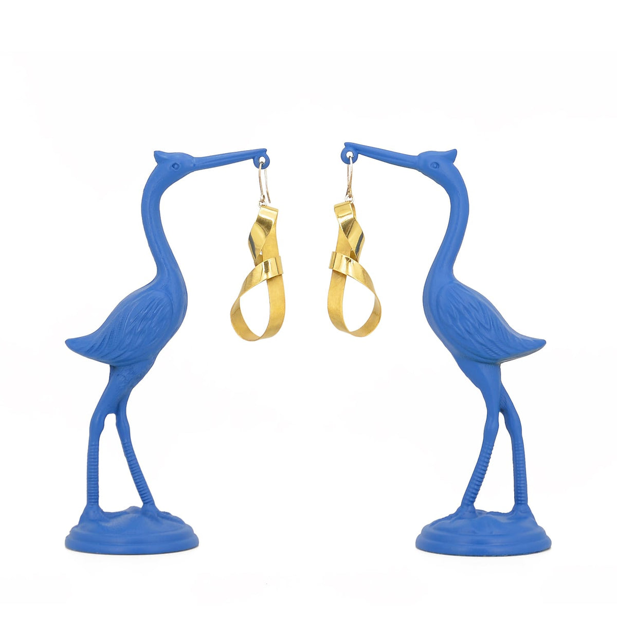 Infinite loop earrings
