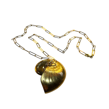 Schiaparelli Haute Couture Automne/Hiver 2025 invitation / pendant