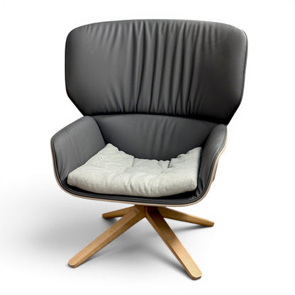 Nuez Lounge Chair by Patricia Urquiola, 2017